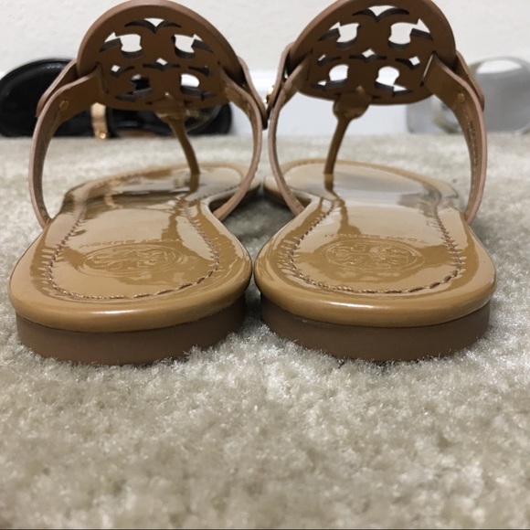 Tory Burch Miller Sandals Patent Leather SZ 8.5 - Picture 5 of 8